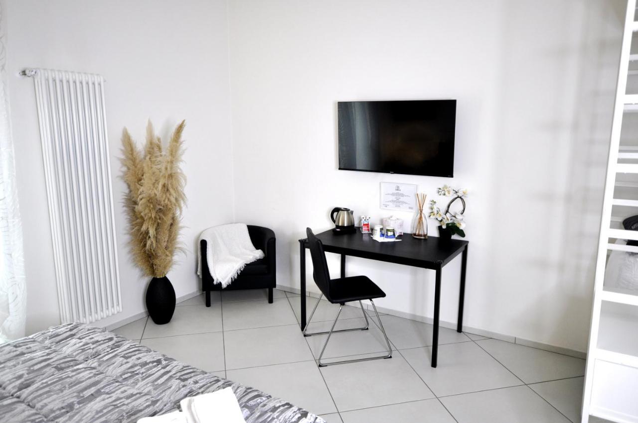 กัน อีเดน บีแอนด์บี Bed & Breakfast San Benedetto Del Querceto ภายนอก รูปภาพ