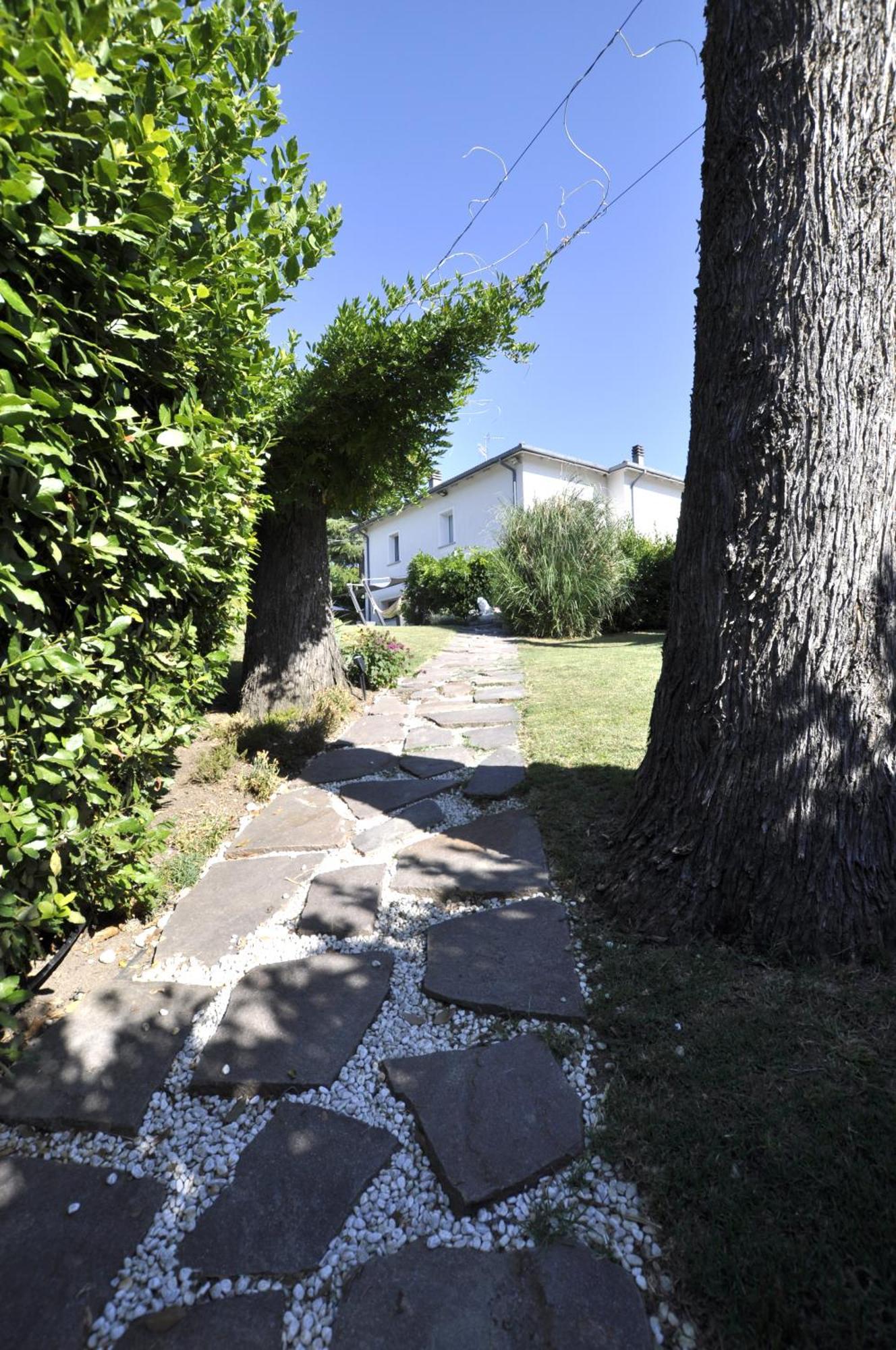 กัน อีเดน บีแอนด์บี Bed & Breakfast San Benedetto Del Querceto ภายนอก รูปภาพ