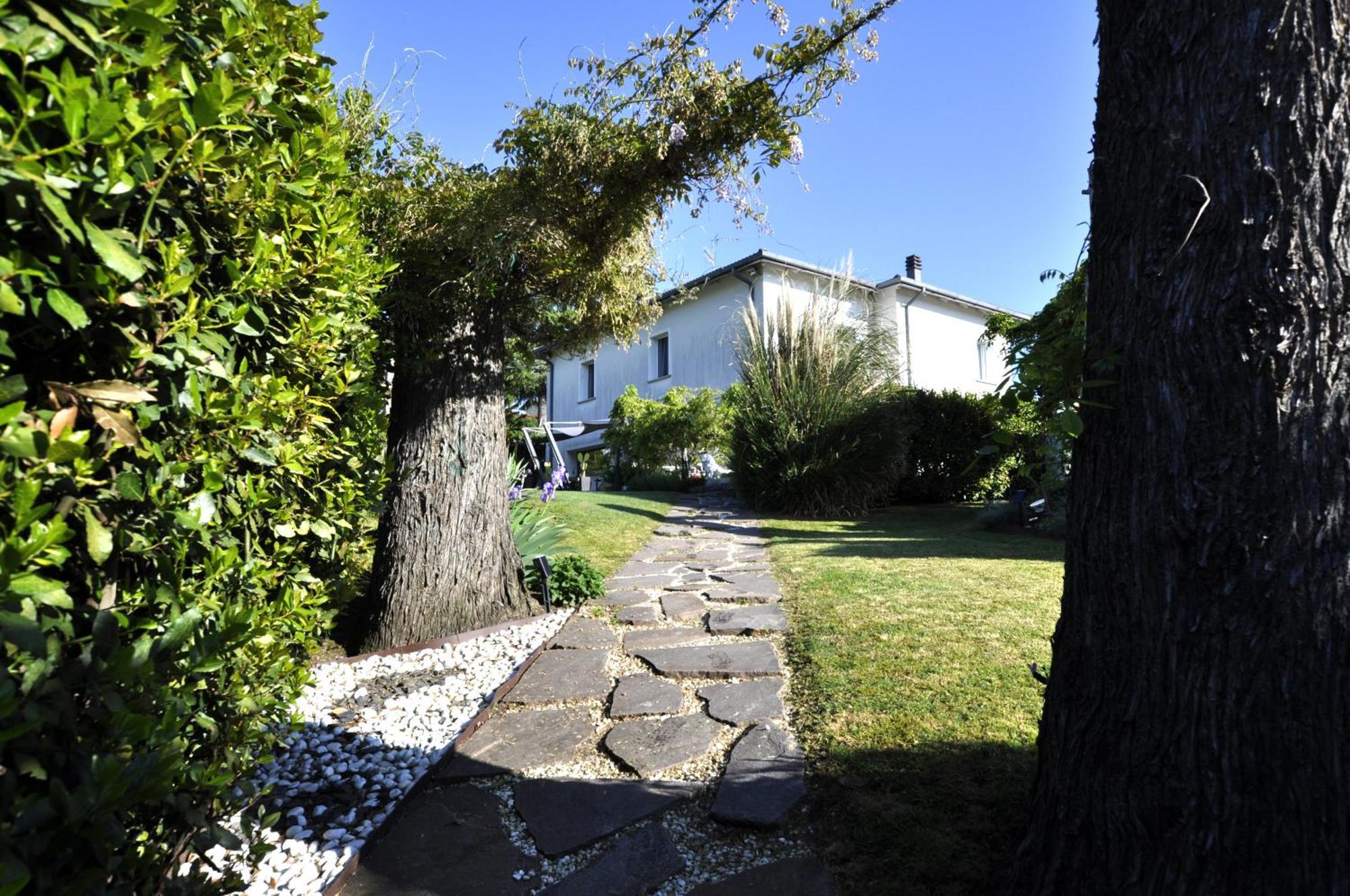 กัน อีเดน บีแอนด์บี Bed & Breakfast San Benedetto Del Querceto ภายนอก รูปภาพ