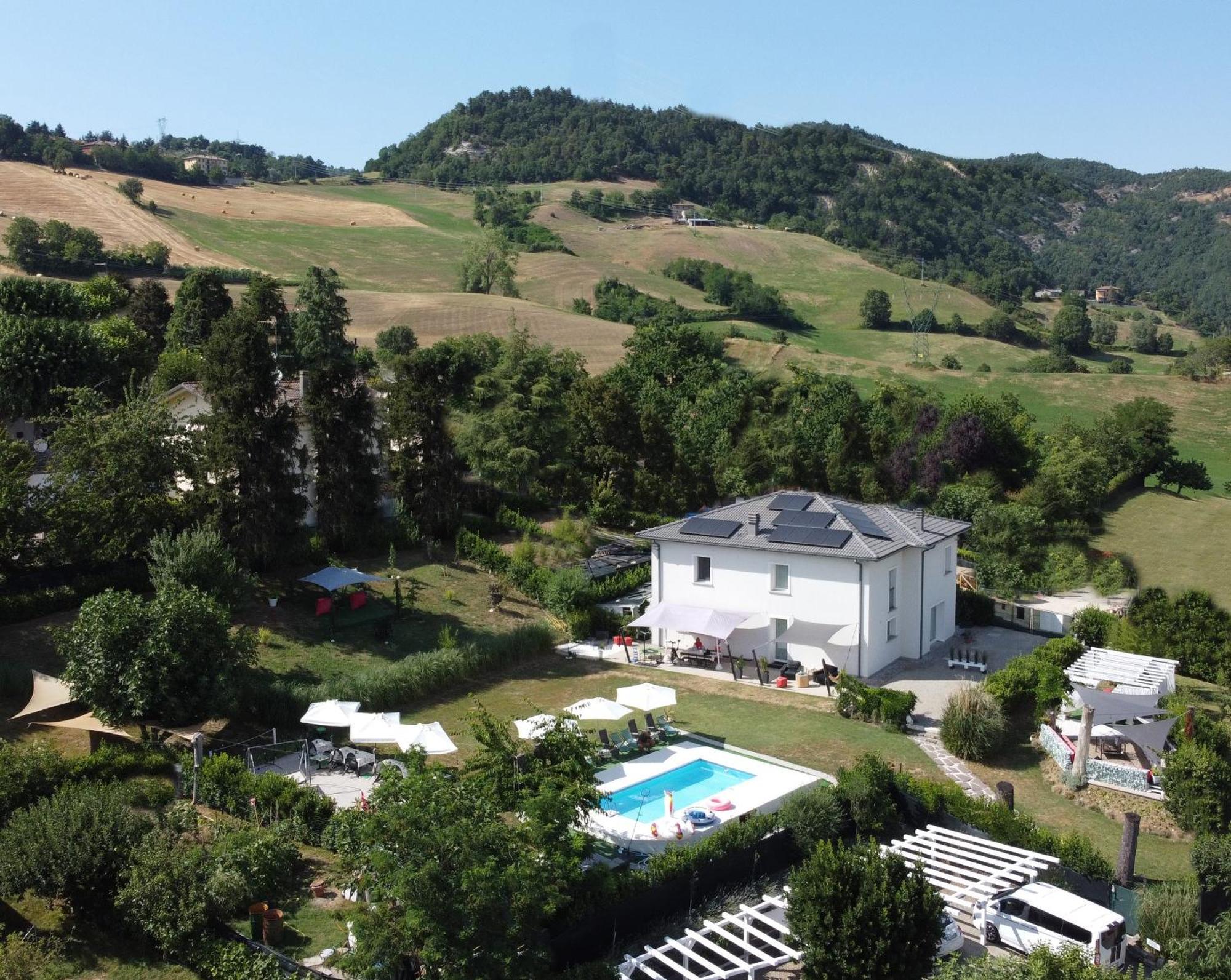 กัน อีเดน บีแอนด์บี Bed & Breakfast San Benedetto Del Querceto ภายนอก รูปภาพ