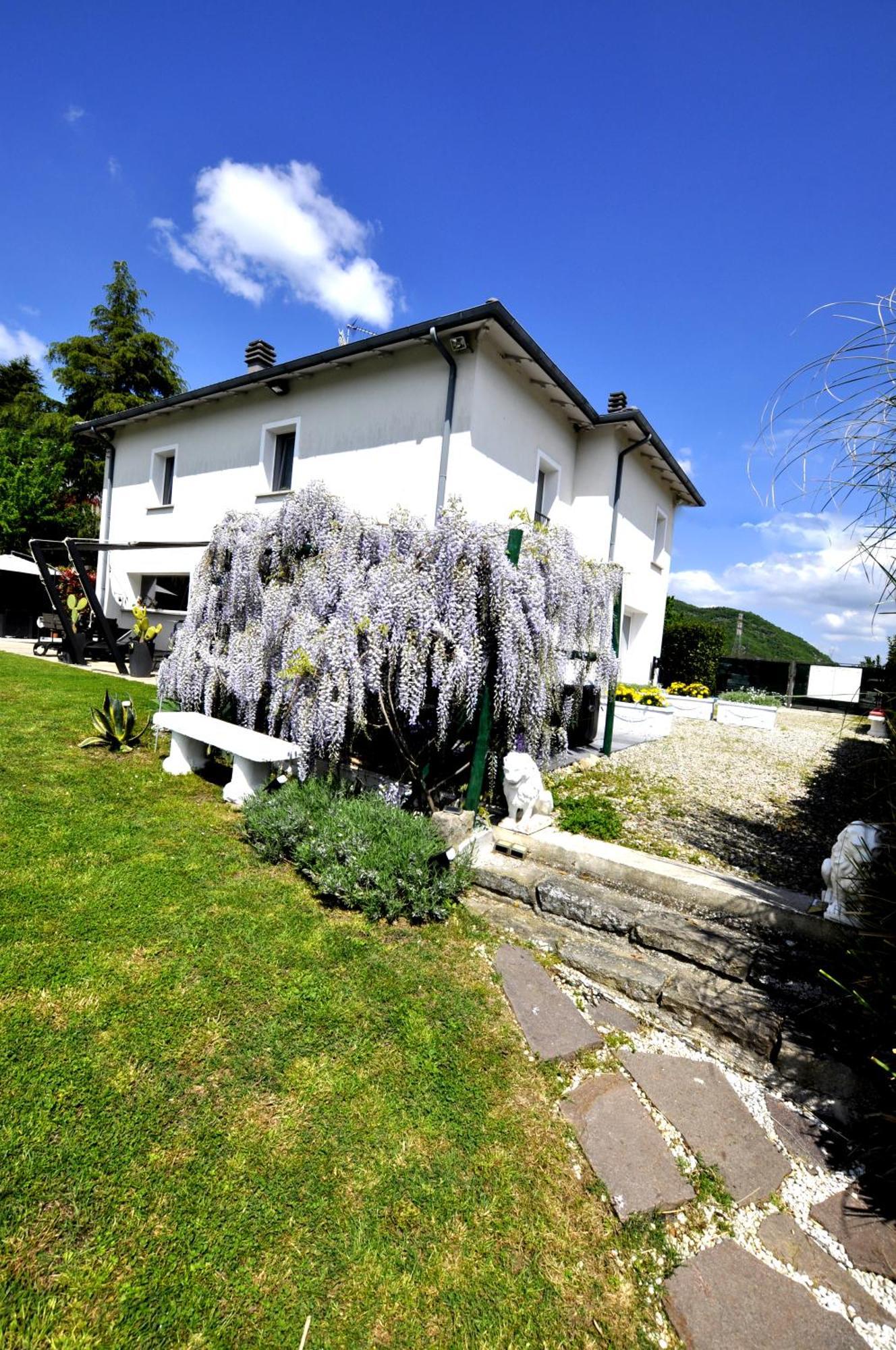กัน อีเดน บีแอนด์บี Bed & Breakfast San Benedetto Del Querceto ภายนอก รูปภาพ